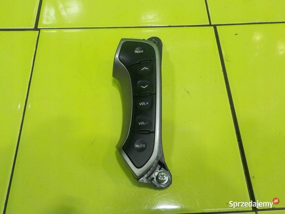 HYUNDAI SANTA FE 22 CRDI 12r przelacznik radia osobowe Suków