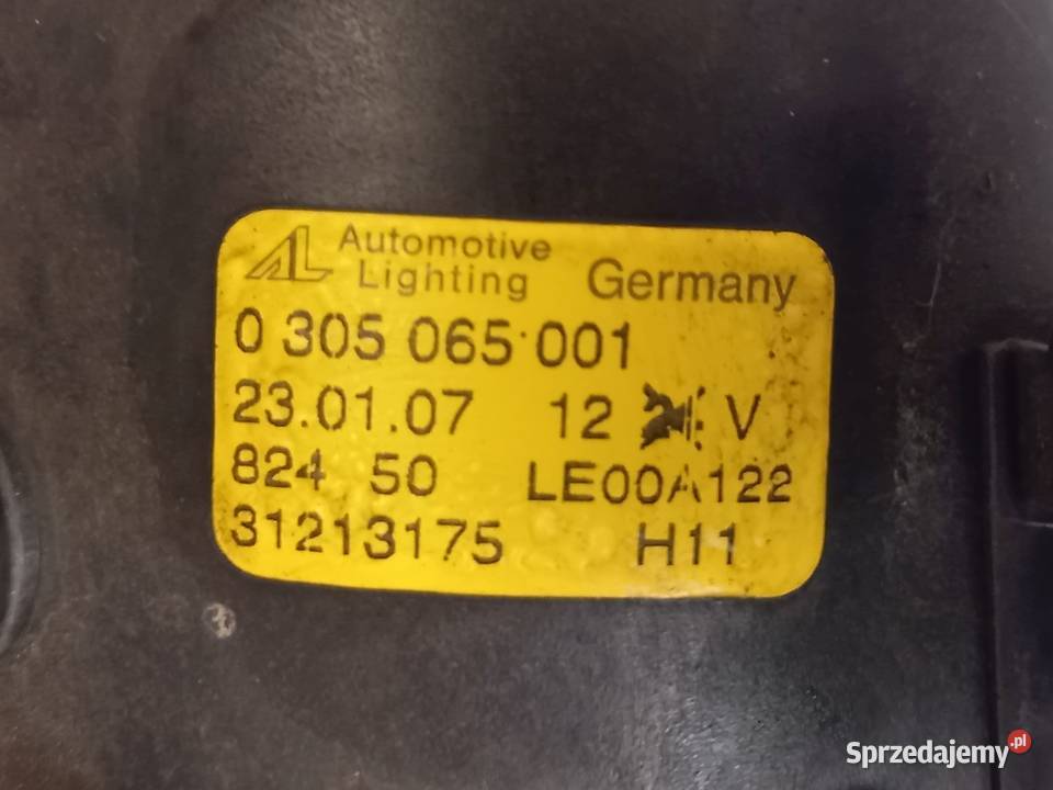 VOLVO C30 07r halogen lewy 31213175 Kielce sprzedam