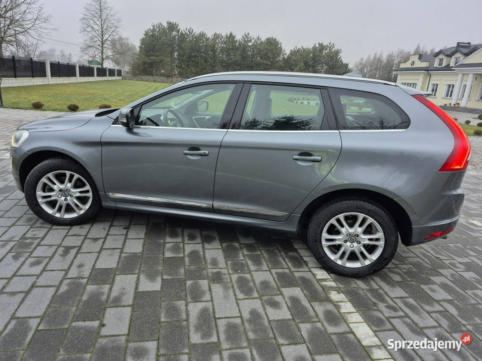 Volvo XC 60 xenon navi automat grzane fotele I 150KM lubelskie Drelów sprzedam