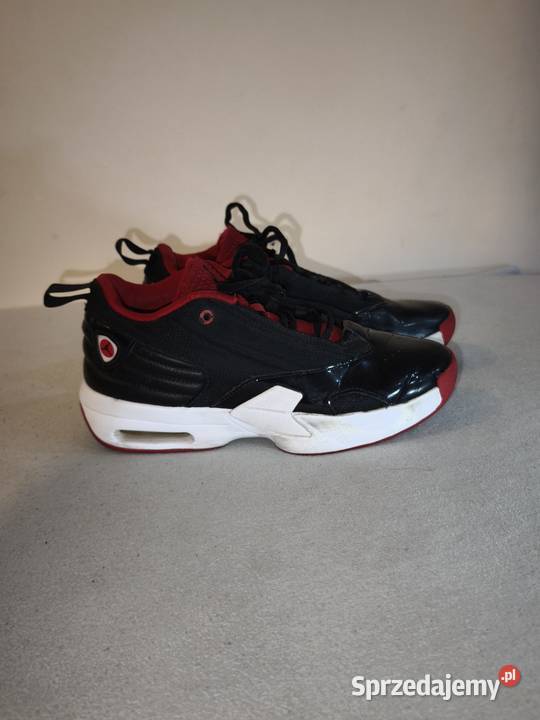 Buty Jordan w czarnoczerwonej kolorystyce Legionowo