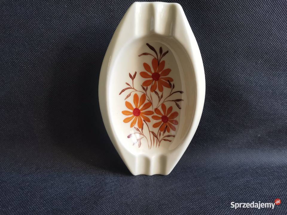 Stara popielniczka w kwiaty porcelit Tułowice śląskie Katowice