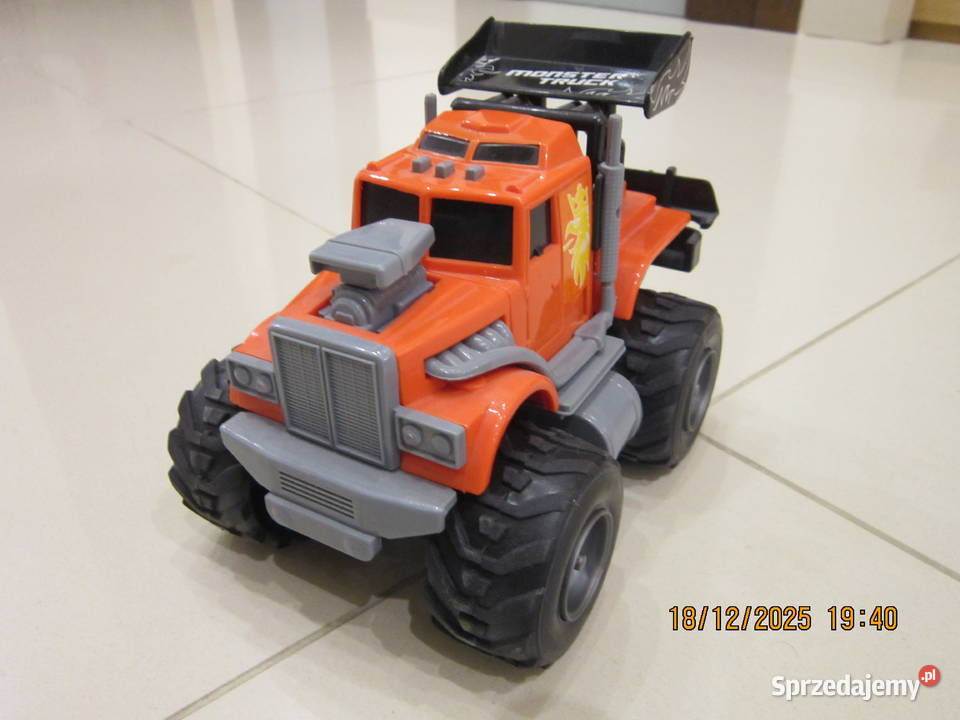 Monster trak samochód