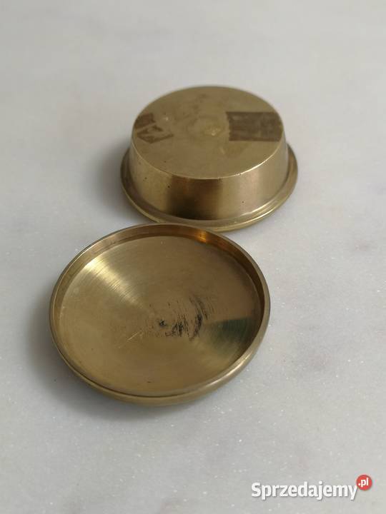 mosiężne puzderko na leki