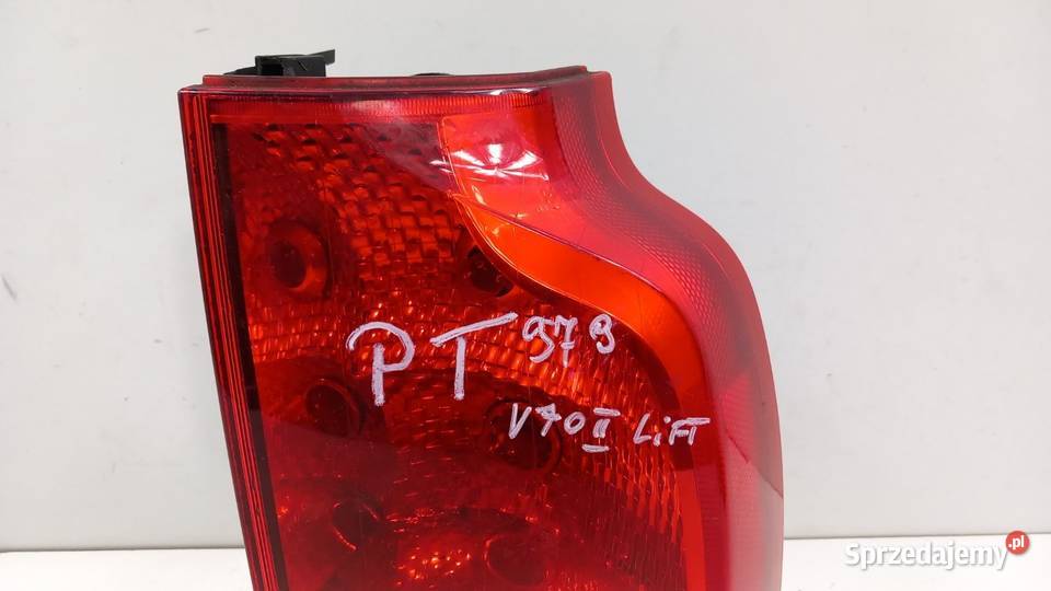 VOLVO V70 II LIFT KOMBI LAMPA TYŁ PRAWA osobowe wielkopolskie Zbierkowo