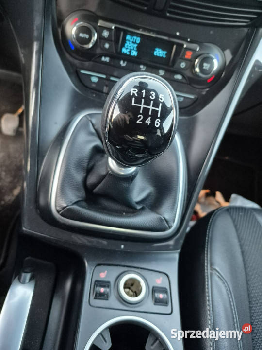 Ford Kuga ledy navi manual kamera grzane fotele ESP Drelów