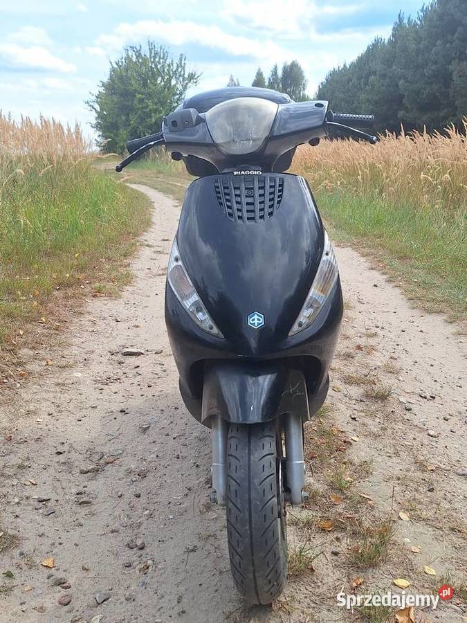 Skuter Piaggio zip 50 4t stan