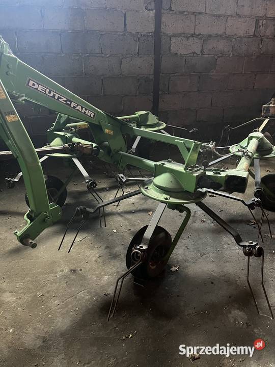Przetrząsarka deutzfahr Chruślin sprzedam