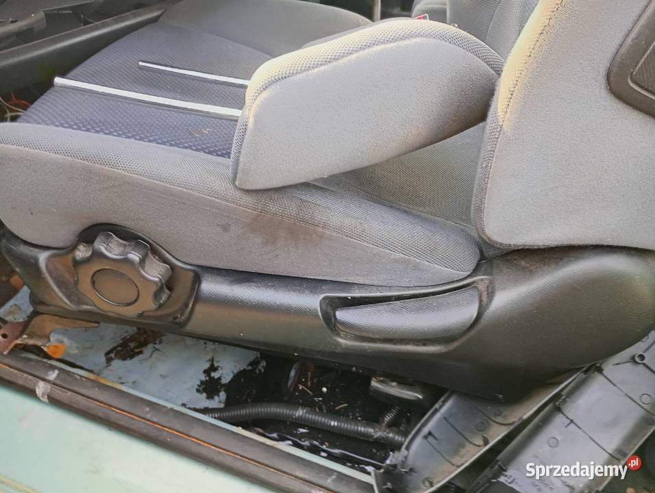Honda Jazz II 14 fotel lewy przedni części Wałbrzych