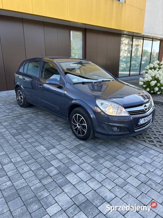 Opel Astra 16 benzyna gaz LPG 2007r klima mrozi