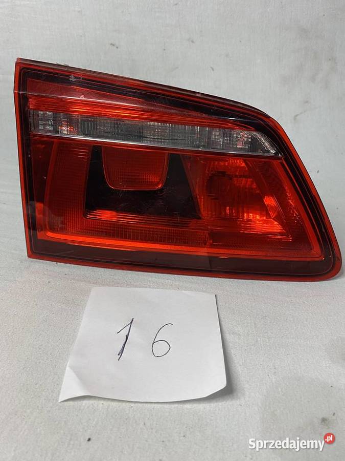 VW GOLF SPORTSVAN LAMPA PRAWA TYŁ 510945093K Motoryzacja Jabłonna