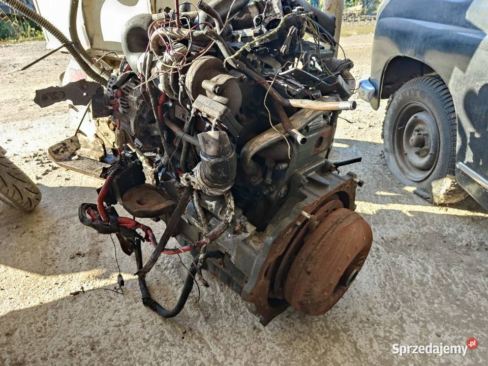 Silnik Kubota V3300 na części do regeneracji Silnik i osprzęt Tymowa sprzedam