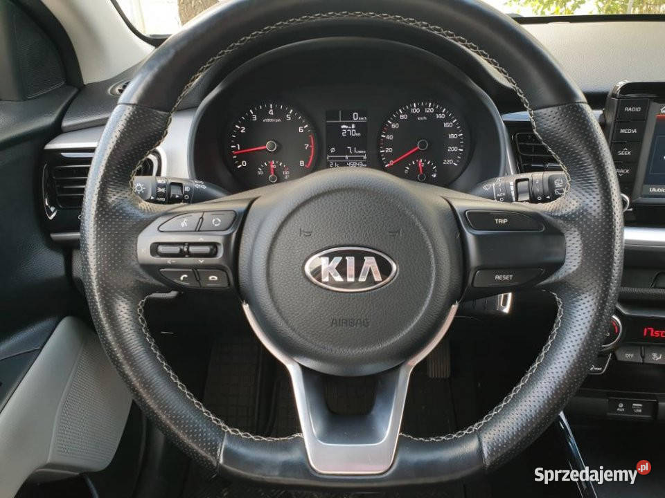 KIA Stonic 2017r Salon ASO Niski Przebieg