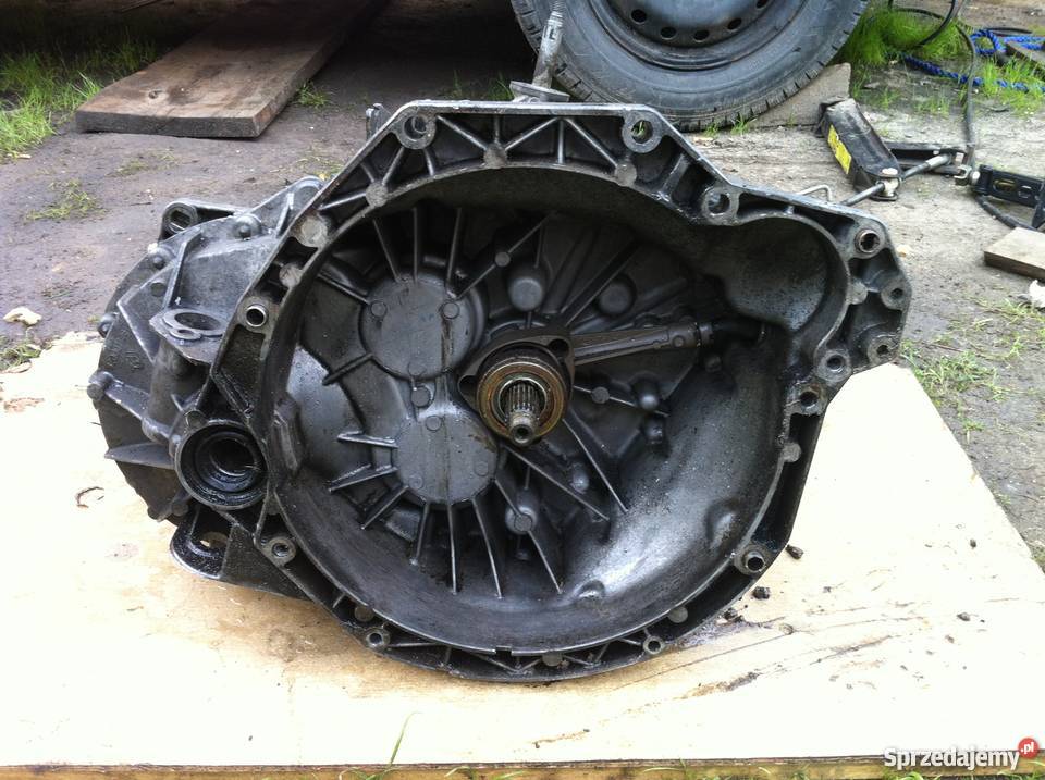 skrzynia biegów renault espace 4 laguna 2 22 dci Rok produkcji 2004 Części samochodowe Poddębice sprzedam