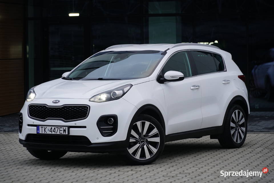 Kia Sportage Nawigacja Kamerka Skóra Czujniki elektryczne szyby Kielce