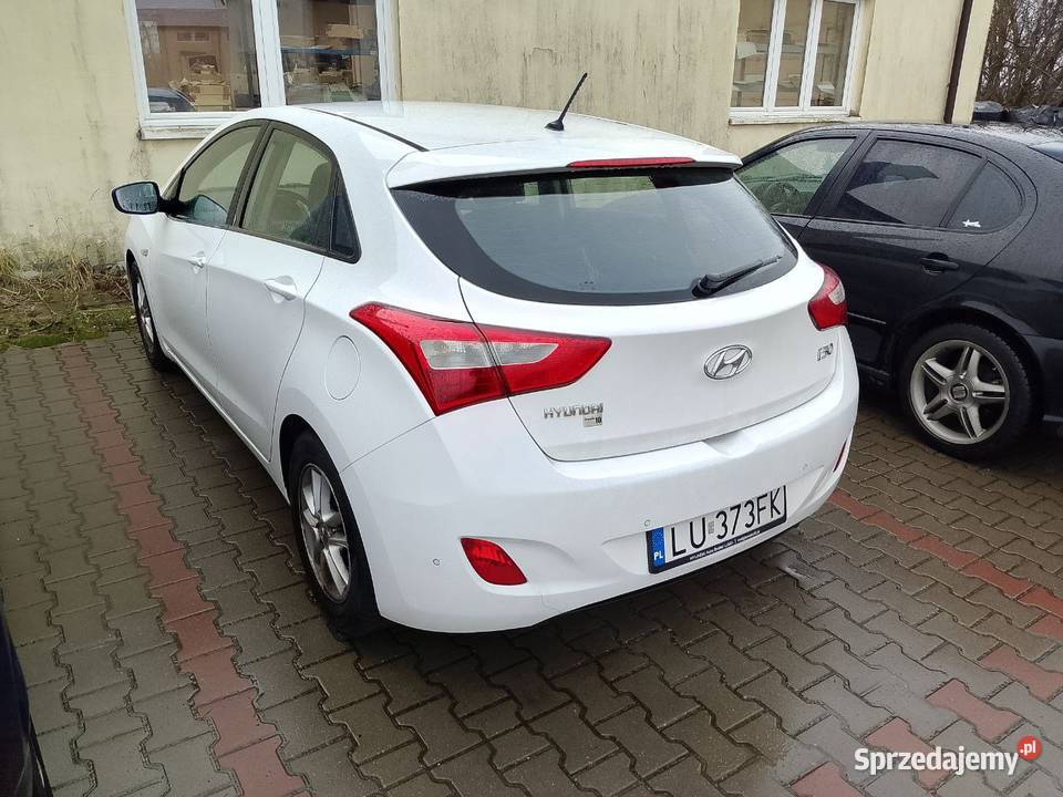 Hyundai i30 16 beznyna biały doskonały stan 2016 Lublin