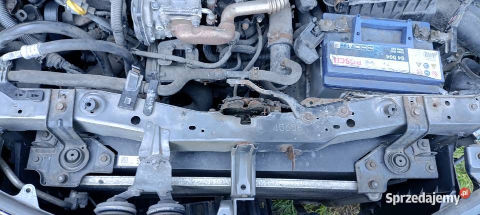Błotnik prawy Avensis t27 0912 przedlift