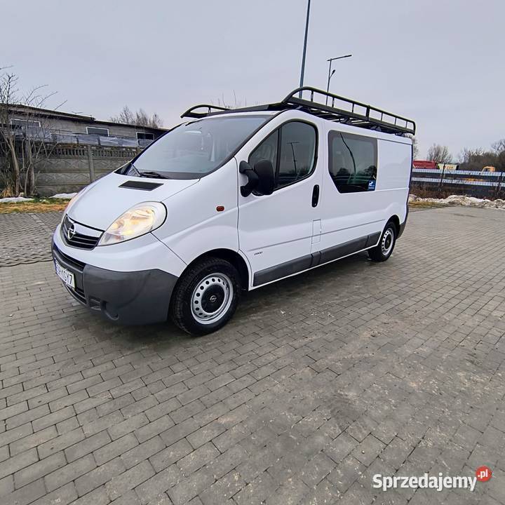 Opel Vivaro brygadówka 6 osób 2013 r 20 CDTI 115