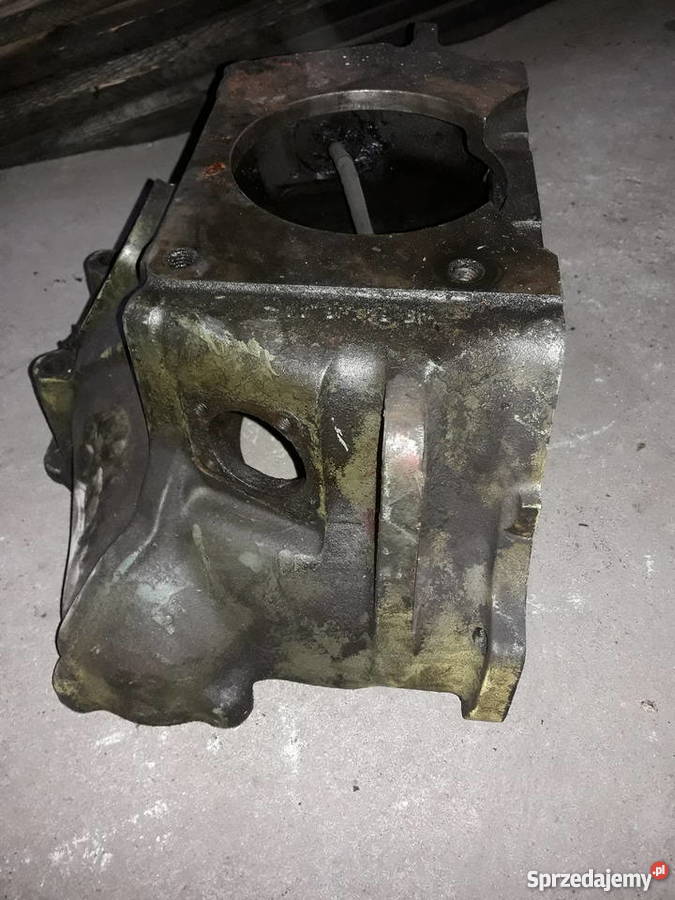 OBUDOWA SPRZĘGŁA MERCEDES 813 808 913 1013 ciężarowe śląskie Częstochowa sprzedam