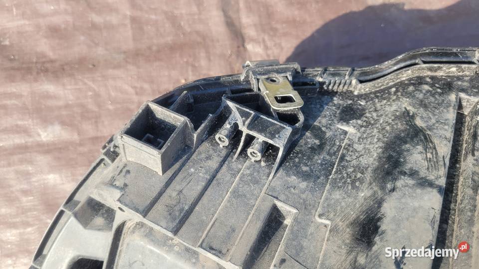 LAMPA PRAWA PRZÓD REFLEKTOR MERCEDES W205 FULL Ruda Śląska