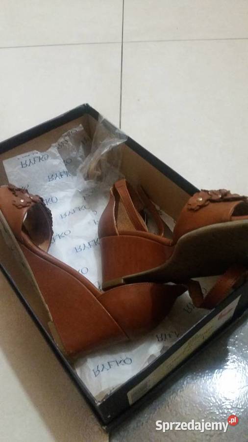 sandałki brązowe Ryłko ze skóry licowej Goleniów