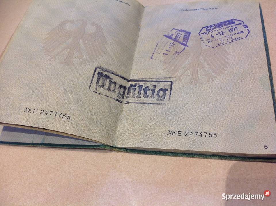 Stary niemiecki Paszport REISEPASS z 1977 r Nowa Sól