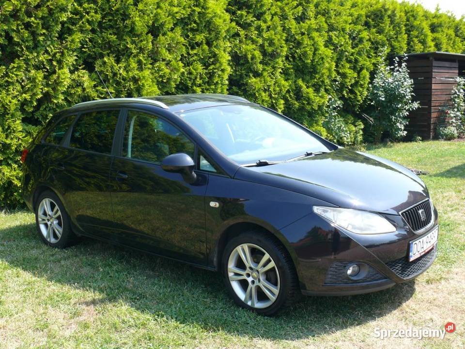 Seat Ibiza ST mały przebieg sprzedam