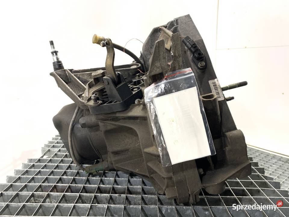 SKRZYNIA BIEGÓW RENAULT SCNIC II JR5110 15 86 osobowe