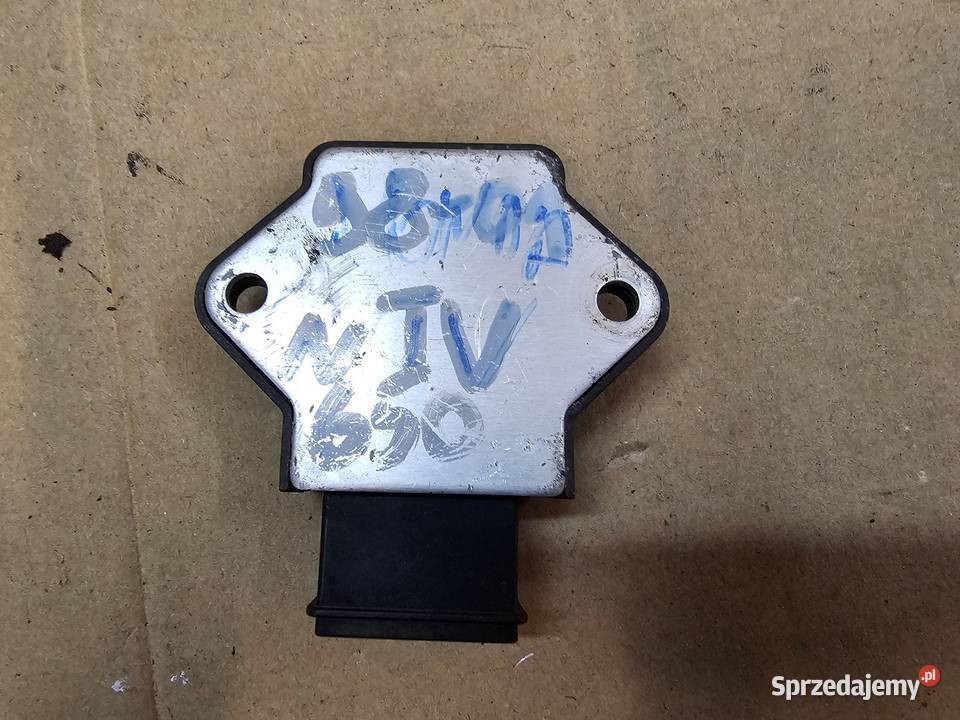 Honda NTV 650 regulator napięcia ntv650 Jelenia Góra