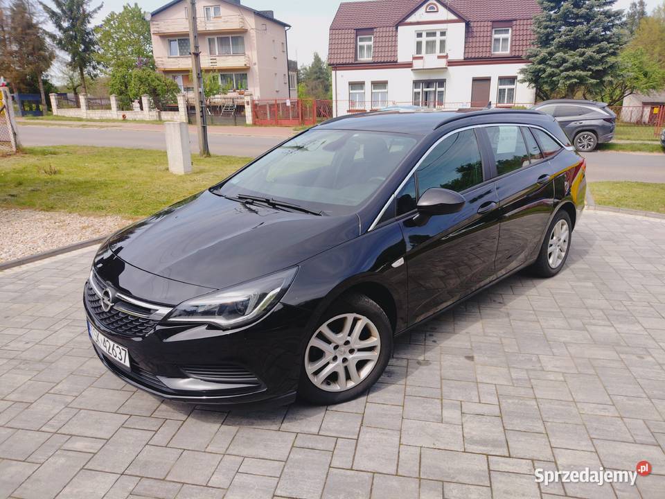 Sprzedam Opel Astra K Kombi z 2018 r świętokrzyskie Skarżysko-Kamienna