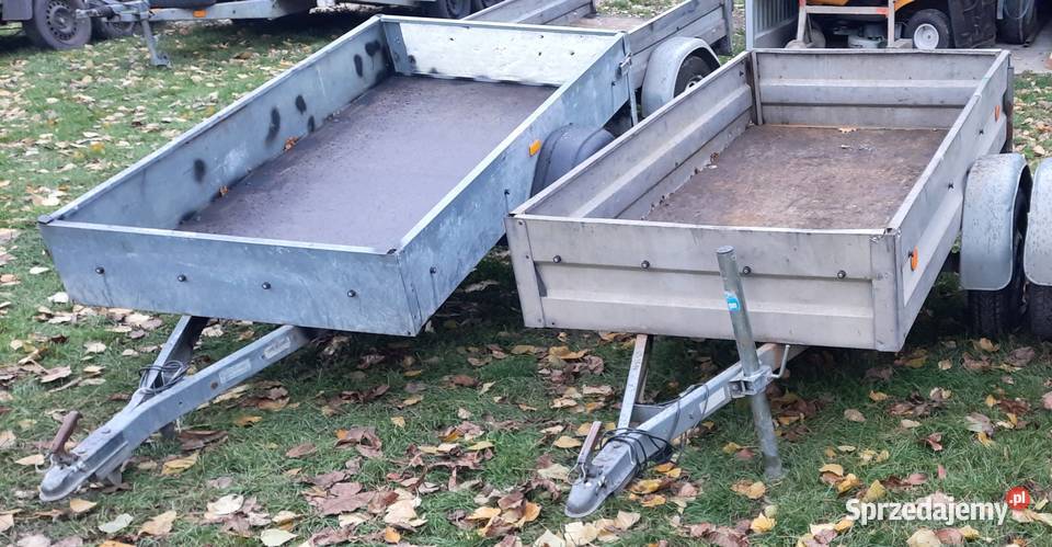 Przyczepka samochodowa burtowe