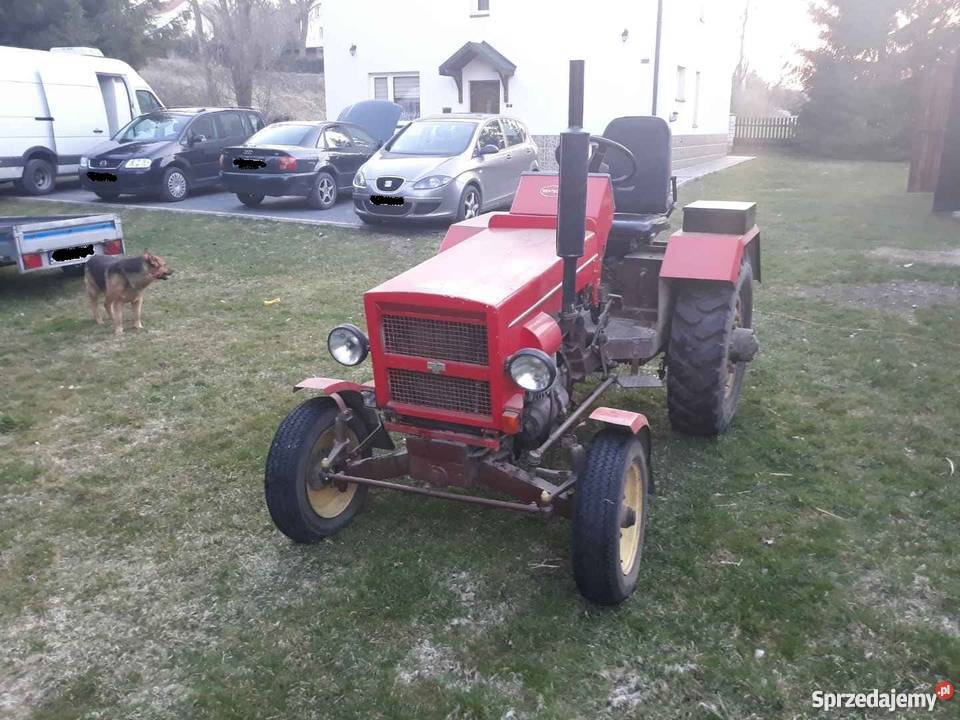 Ciągnik Traktor Sam silnik C330