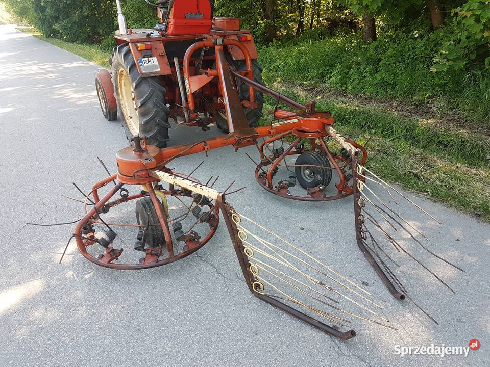 Zgrabiarko Roztrzasarka karuzelowa MESKO dwa w nieuszkodzony Dąbrowa Tarnowska