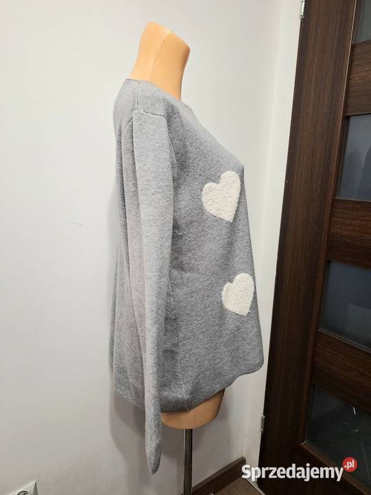 4042 Swetr szary serca sprężysty Braniewo