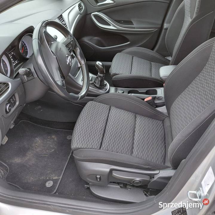 Opel Astra K 2017r srebrny świętokrzyskie sprzedam
