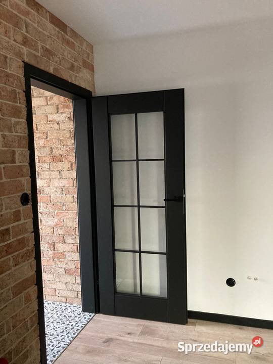 DRZWI z MONTAŻEM i OŚCIEŻNICĄ REGULOWANĄ Rzeszów