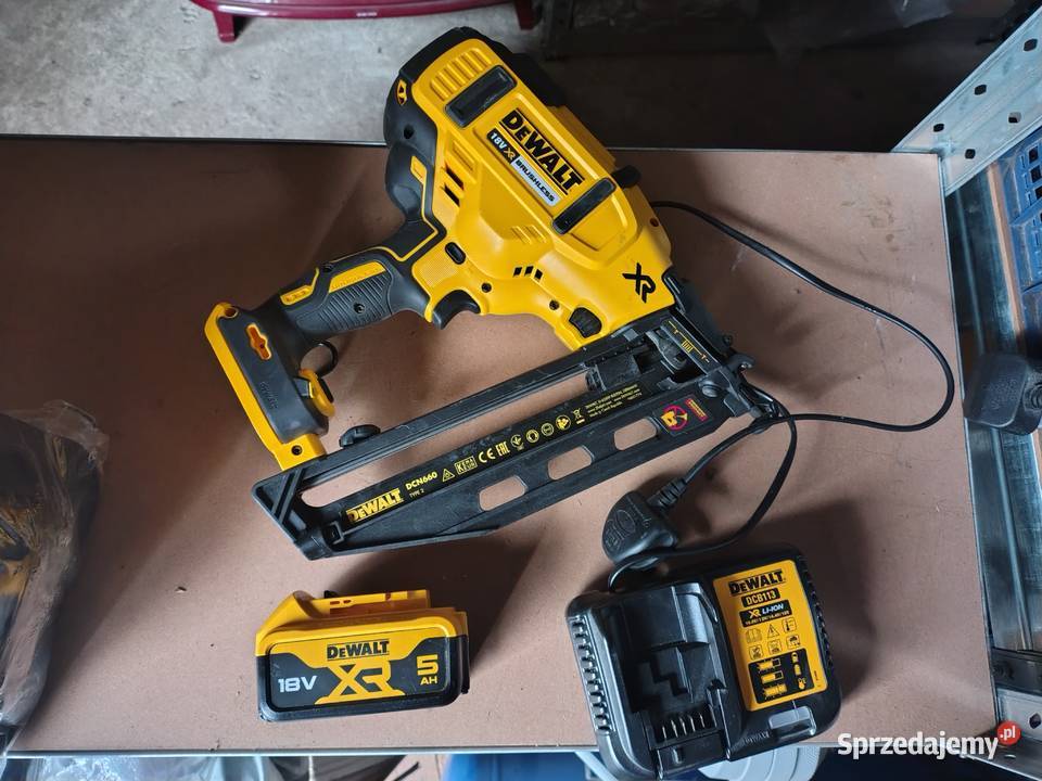 DeWalt gwoździarka DCN660 18V 5Ah XR BL walizka Dom i Ogród śląskie Zawiercie