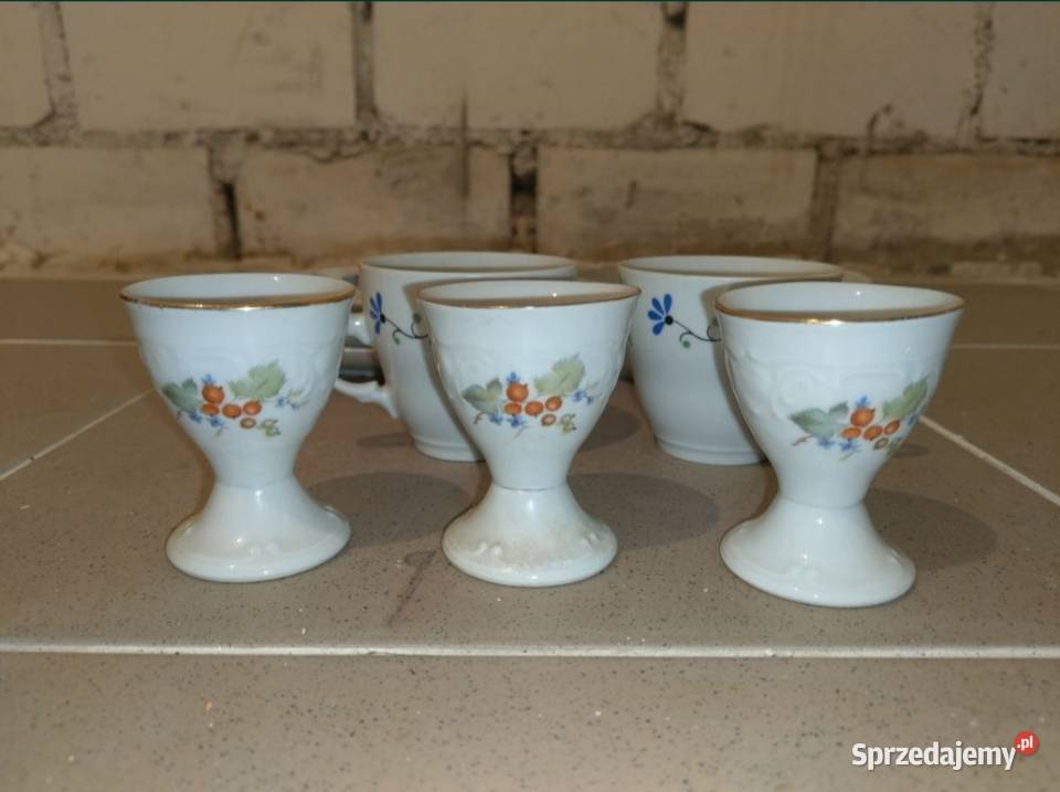 Filiżanki z talerzami porcelanowe Polskie PRL zachodniopomorskie Kołobrzeg sprzedam