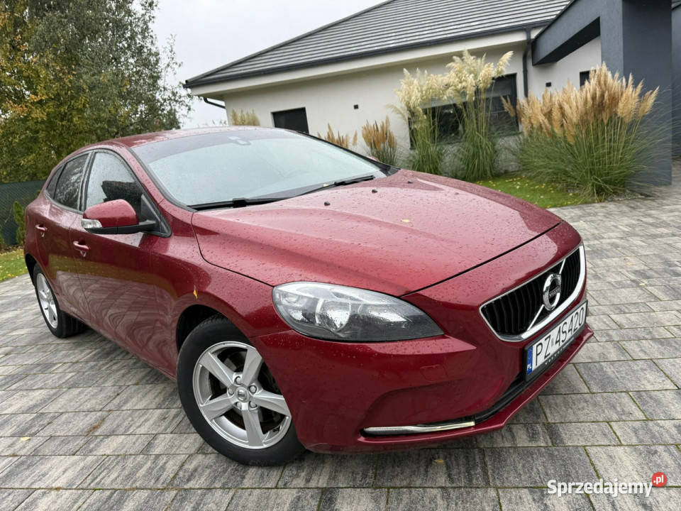 Volvo V40 T2 122 Bogata Navi 2 KLUCZE Gwarancja bordowy Przeźmierowo
