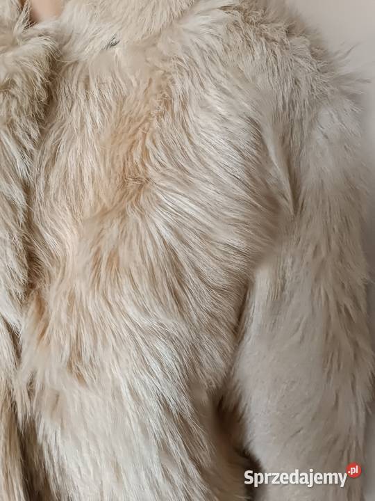 Naturalne futro z długim włosem vintage biały Otwock