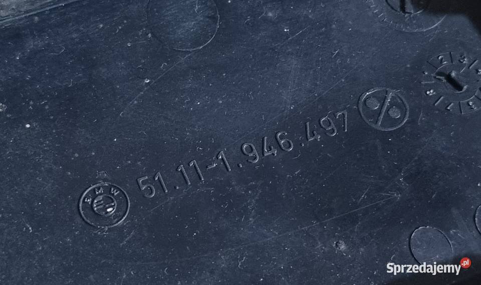 Zaślepka zderzaka halogenu BMW E34 5111946497 Bolesławice