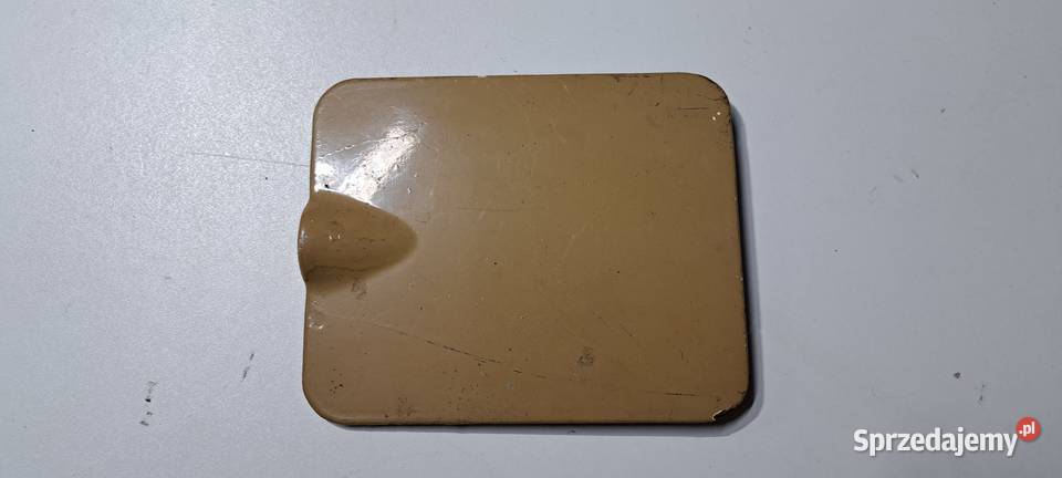 Klapka wlewu paliwa 811809909A Audi 80 B2 Luzino sprzedam