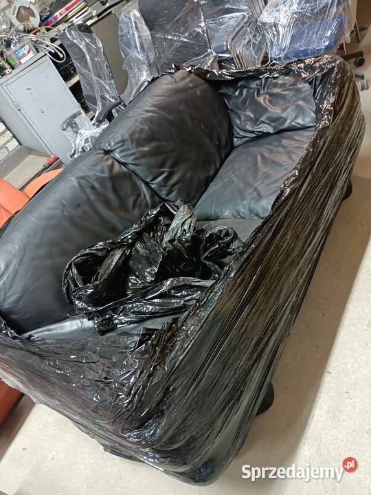 Skórzana czarna kanapa używana posiadam 2 takich