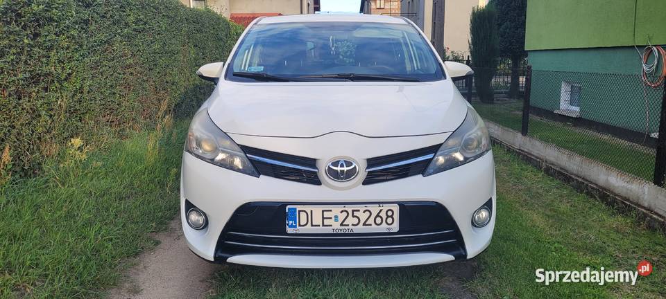 Toyota Verso 20 D4D 124 7osobowa Bogate 263000km Bolesławiec