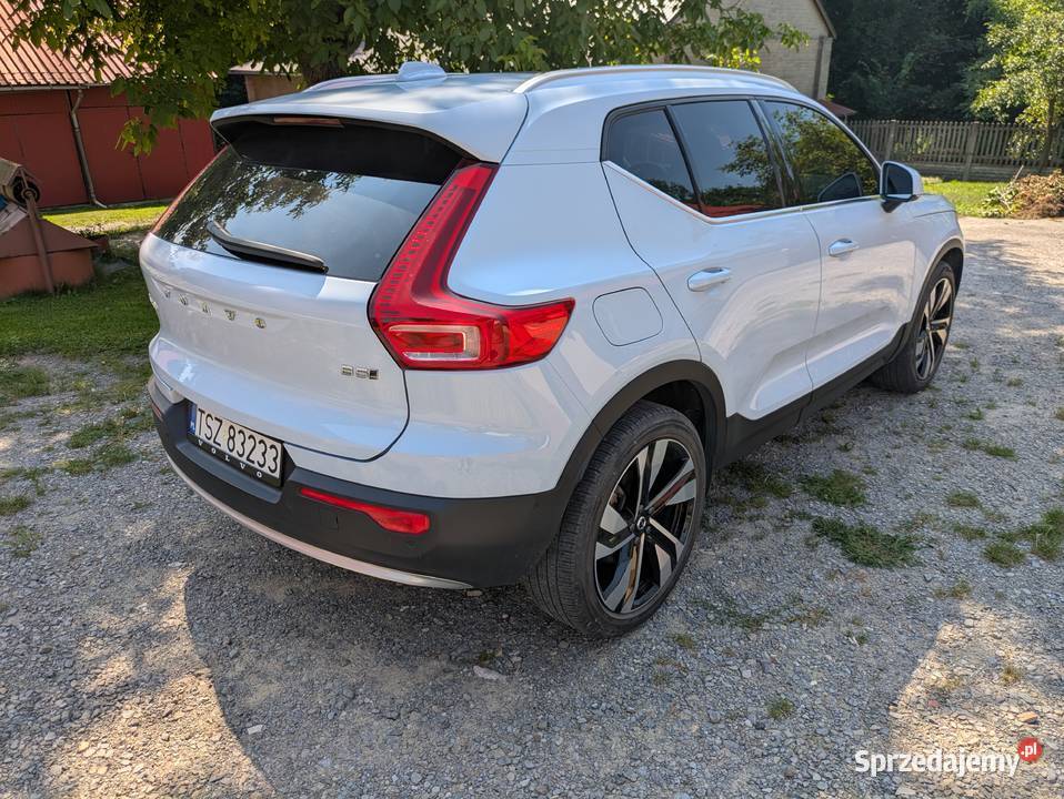 Volvo XC40 Plus B5 super stan mały przebieg Pliskowola