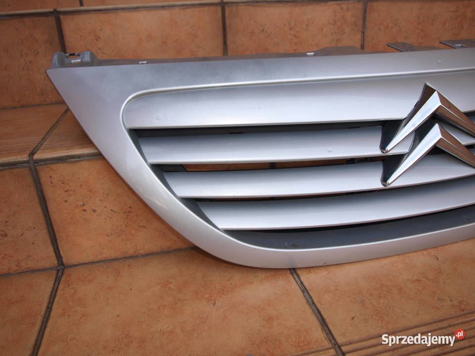 Citroen C3 grill atrapa przód 2002 2005r Kalisz