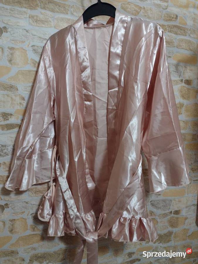 Różowy szlafrok ze stringami z Londynu One Moda i Styl małopolskie Kraków