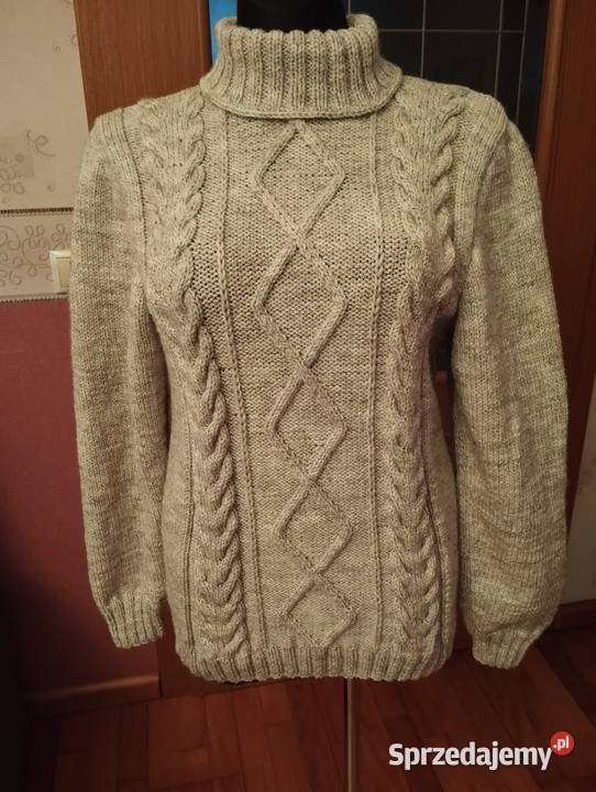 49 Golf męski ręcznie robiony na drutach długi Różyny sprzedam