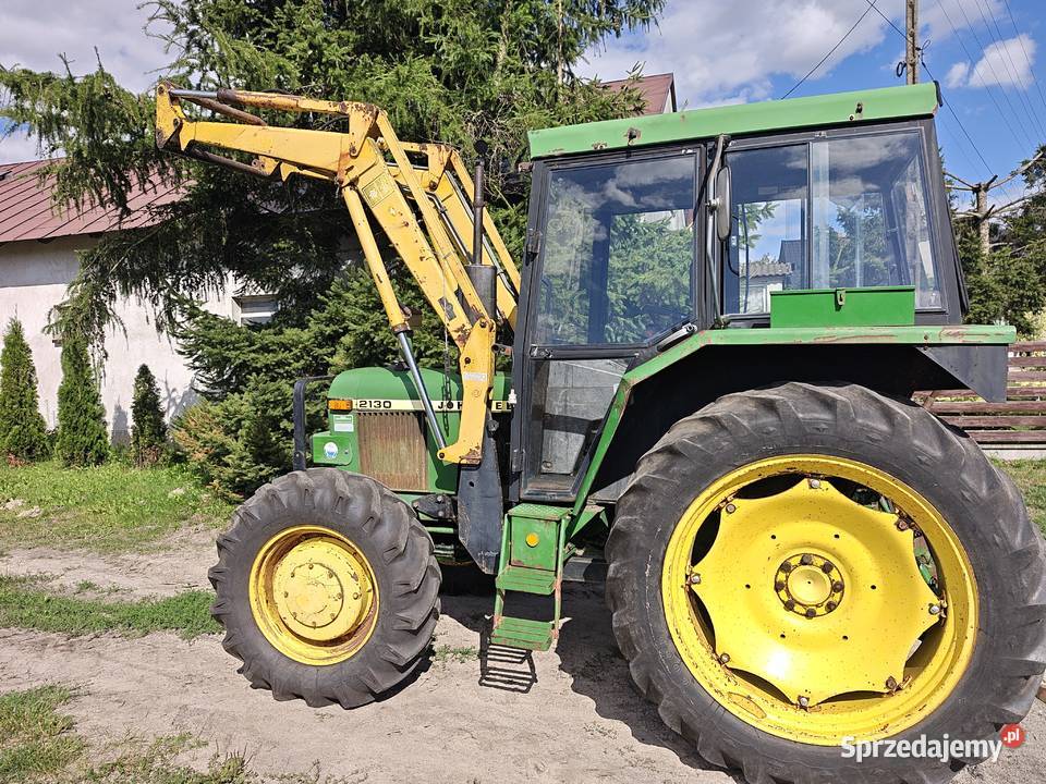 John Deere 2130 4x4 z ładowaczem Kalisz