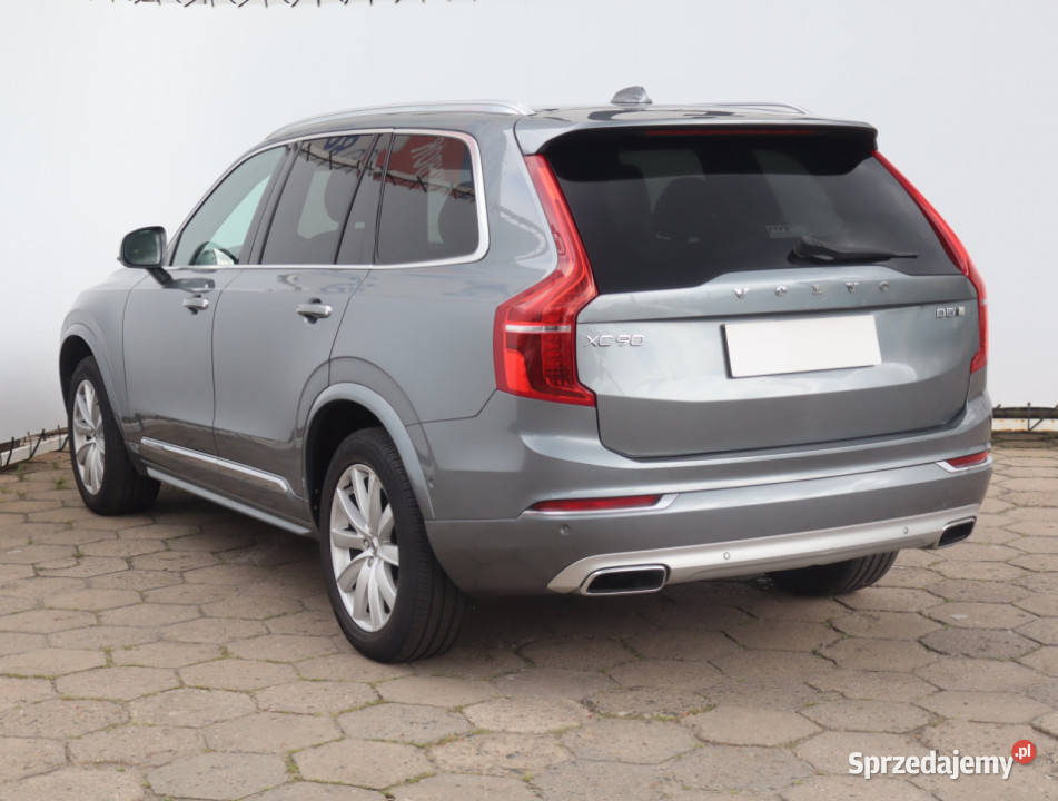 Volvo XC90 D5 AWD wielofunkcyjna kierownica