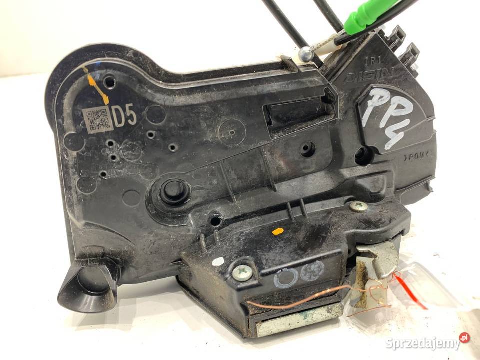 ZAMEK DRZWI PRAWY PRZÓD TOYOTA COROLLA E21 Zamki, wkładki i kluczyki